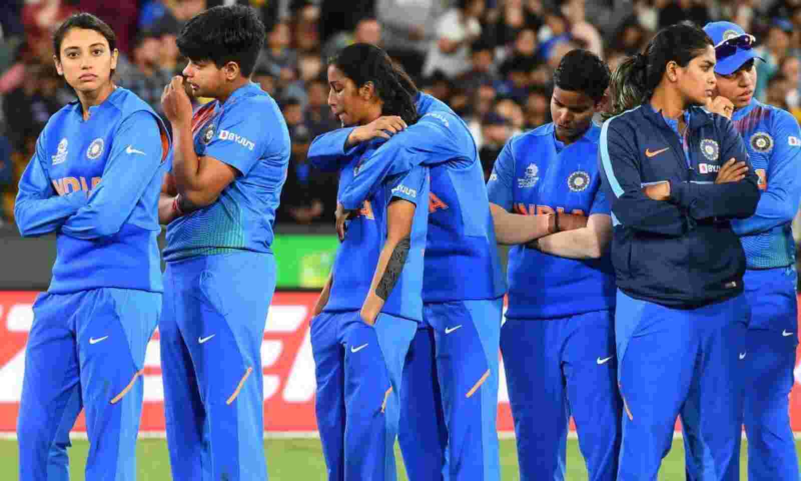 भारतीय महिला टीम ने वींडीज को 8 विकेट से हराया.