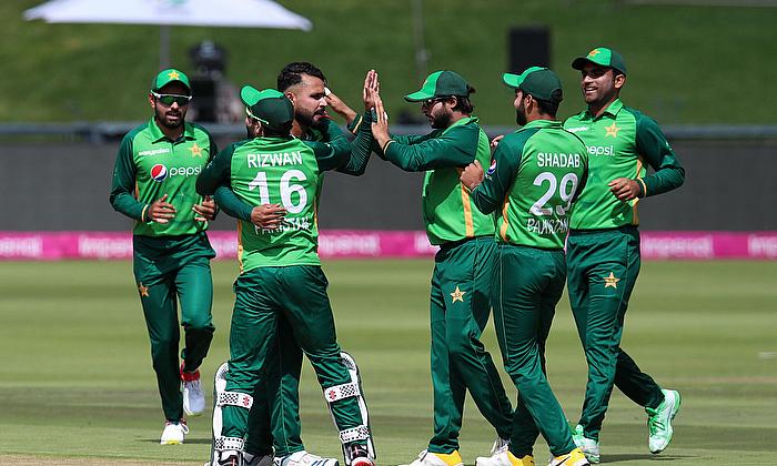 पाकिस्तानी टीम विश्व कप खेलने के लिए भारत में आएगी.