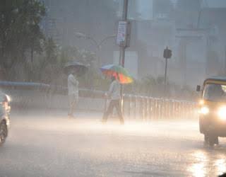 IMD ने कई राज्यो में अगले 4 दिनों तक मुसलधार बारिश की चेतावनी जारी की.
