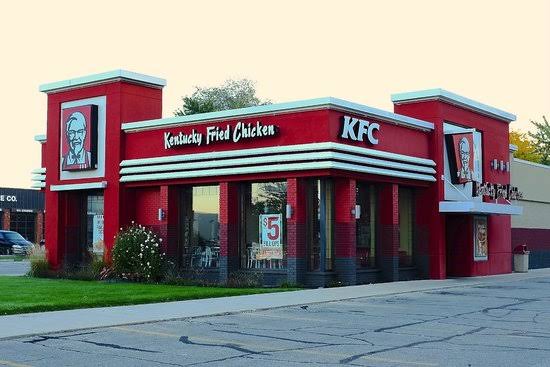 सरकारी अधिकारी ने कहा,”अगर KFC अयोध्या में ‘शाकाहारी ‘ आईटम बेचे तो उसे जगह दी जा सकती हैं . “