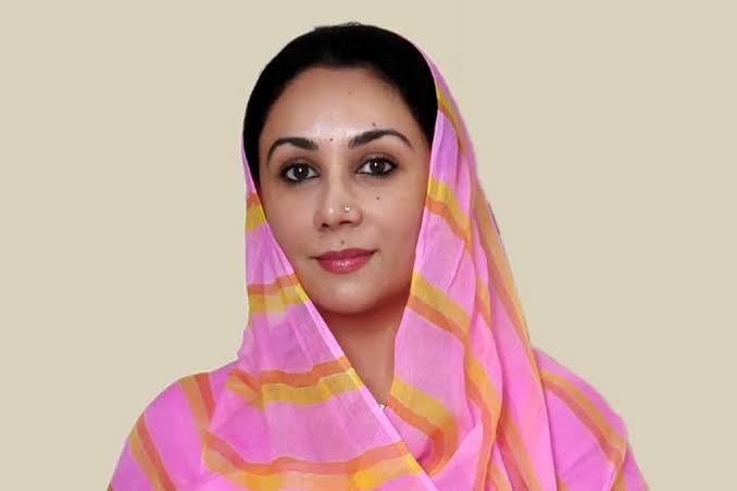 वित्त मंत्री दिया कुमारी ने घोषणा की , ” गरीब बालीकाओ के जन्म पर 1 लाख रुपये का बॉण्ड देगी सरकार.